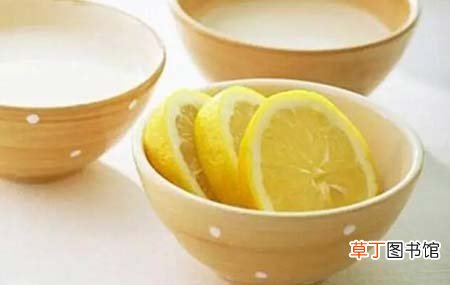 柠檬泡水的正确方法柠檬泡水用热水还是冷水好
