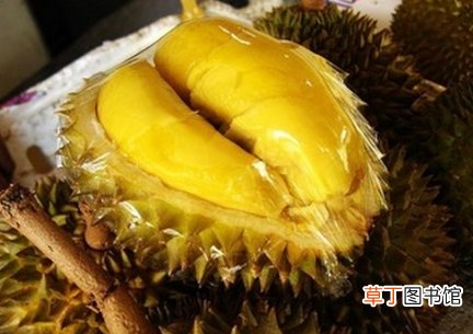 安检口吃光十斤榴莲致流鼻血吃榴莲要注意这些事