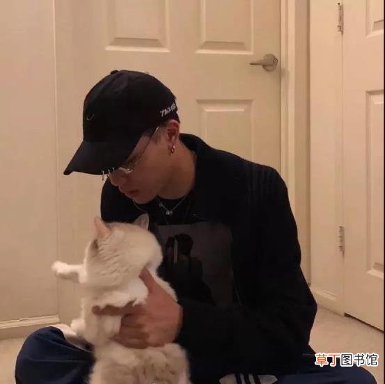 晚上发朋友圈的好句子 晚上发朋友圈的好句子励志