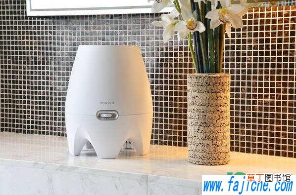 加湿器的水可以养鱼吗 加湿器的水可以直接给鱼缸换吗