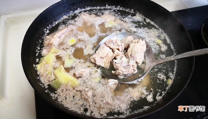 焯水与汆水的区别