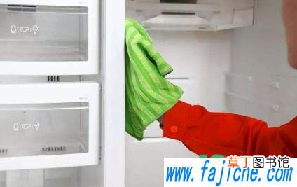 冰箱内用什么清洗 冰箱里面有脏东西怎么处理