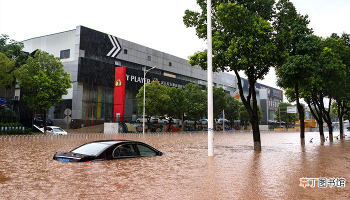 暴雨属于自然灾害吗