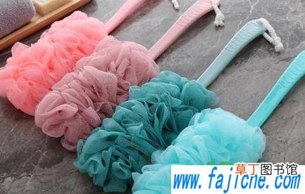 为什么搓澡巾有股臭味 搓澡巾有味道怎么清洗