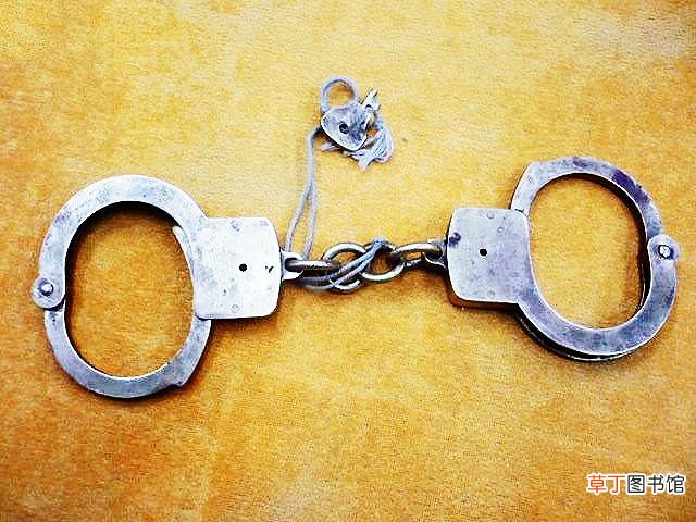 你见过哪些令人发指的父母 母亲为了钱竟然这样做