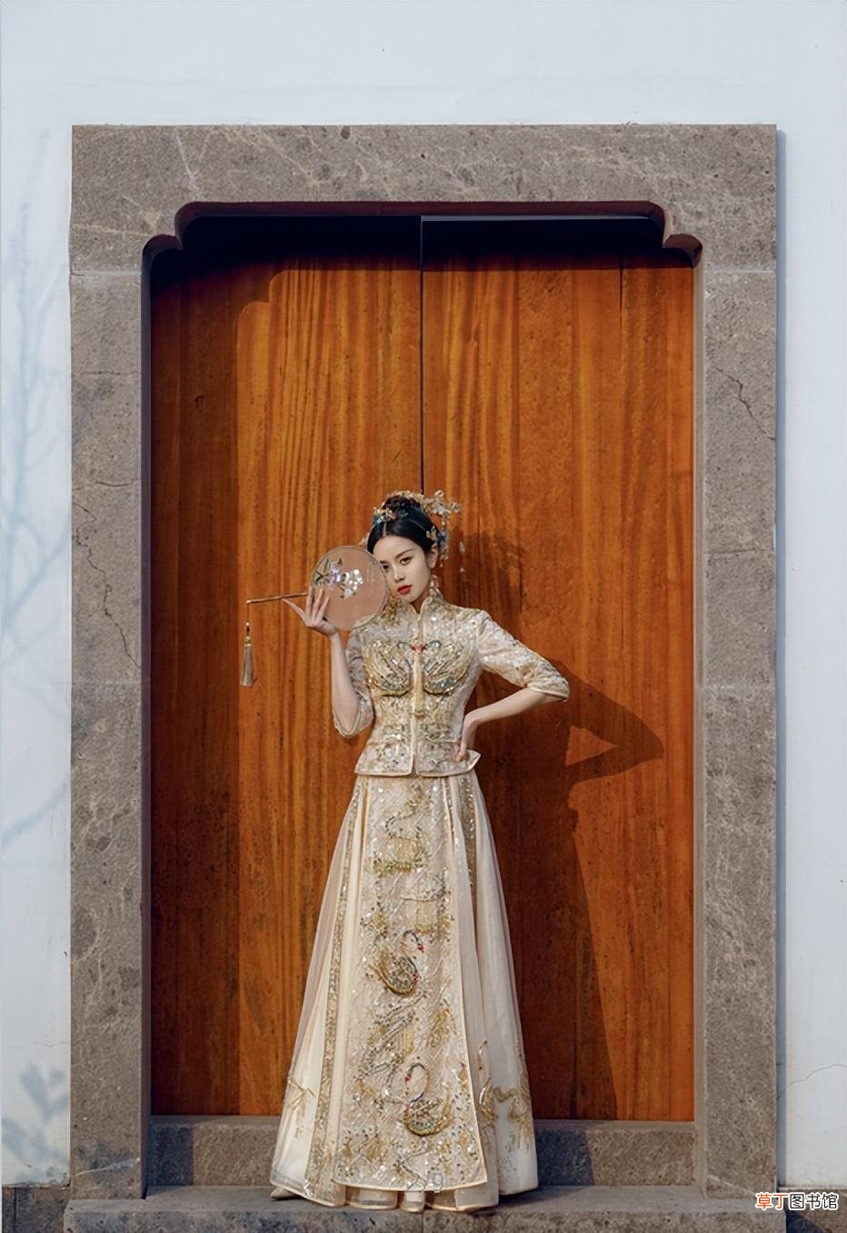 婚纱跟秀禾服什么时候穿的 结婚秀禾服和婚纱什么时候穿