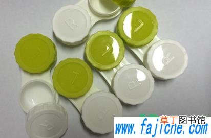没有隐形护理液可以用啥代替 隐形眼镜可以放在盐水里吗