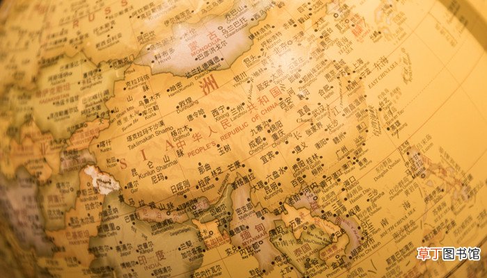 赤道穿过的大洲