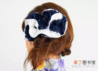 韩式麻花辫盘发步骤图解 韩式麻花辫发型扎法