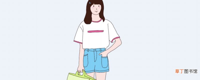 夏季女生牛仔短裤搭配牛仔短裤搭配方法