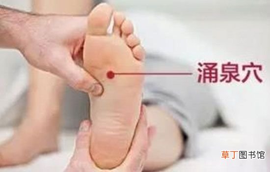 秋季按五穴位保健康 膻中穴延年益寿