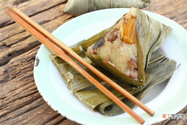 用了2年的木筷有多脏？筷子用久了会致癌？不是吓唬你！