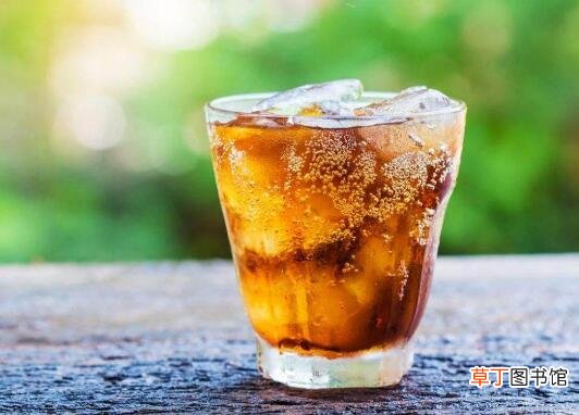 碳酸饮料的危害 喝碳酸饮料的副作用与禁忌