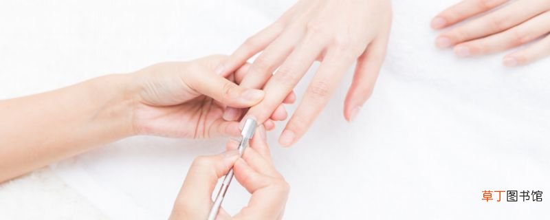 基础美甲的步骤 基础美甲怎么做