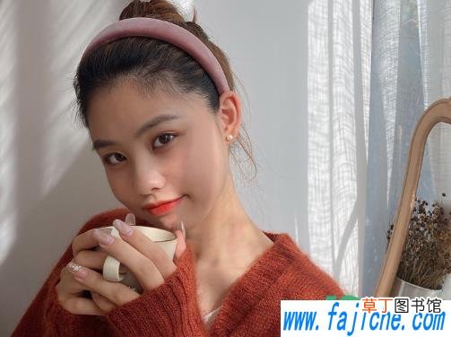 女生怎样保护发际线 发箍带多了发际线会后移吗