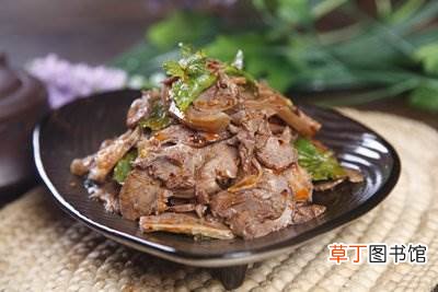 父子用毒镖射杀100多只狗?夏至为什么要吃狗肉