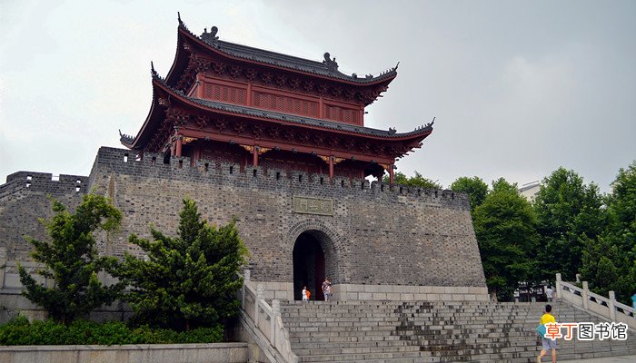 临湘市属于哪个市
