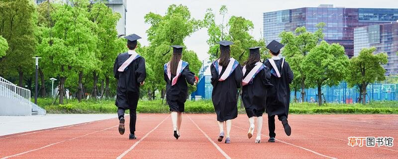 学士帽的正确戴法学士帽怎么戴
