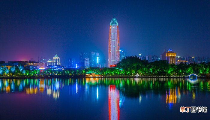 济南泉城占地多少平方千米