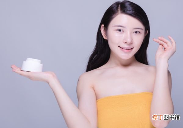 敷面膜不洗脸有危害吗 敷完面膜不洗脸有什么影响
