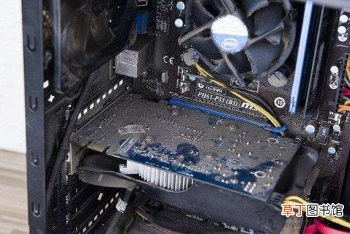 电脑开机风扇转一下就停又转 主板电池多久换一次