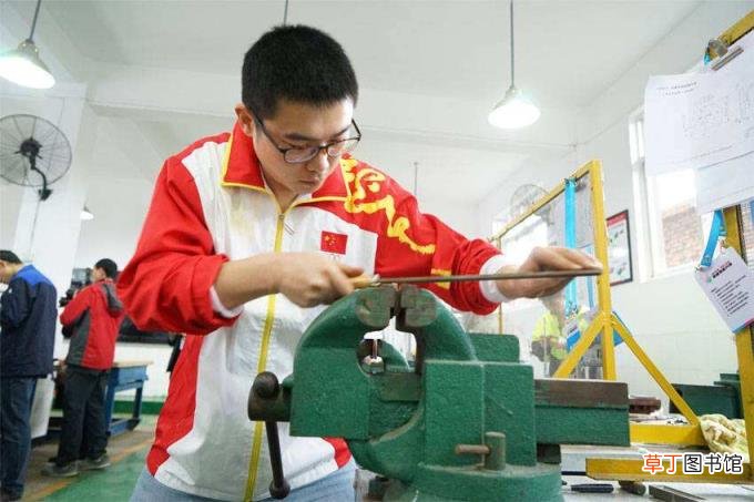 电脑学徒一般学多久 模具学徒学出来要多久