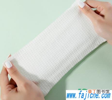 洁面巾开封多久后用完 洁面巾放时间长了还能用吗