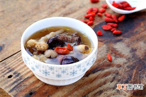 冬天喝什么药膳汤好-适合冬天喝的益补药膳汤