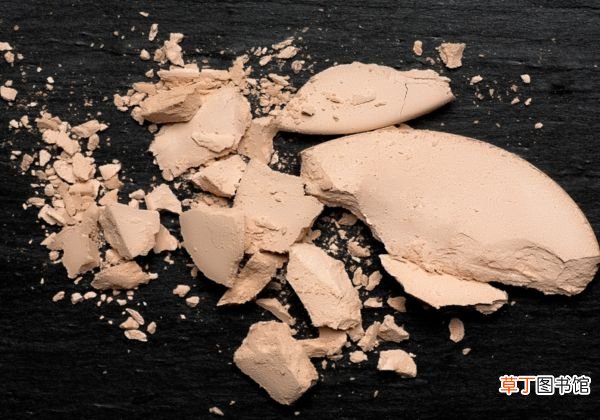 粉饼碎了怎么办 如何修复碎了的粉饼