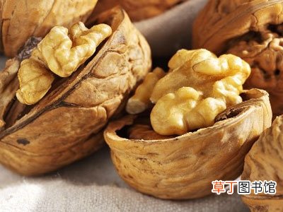 如何让头发变得乌黑油亮？中医来帮你