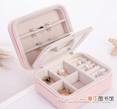 送刚结婚的朋友什么礼物好 朋友结婚送什么礼物好女生