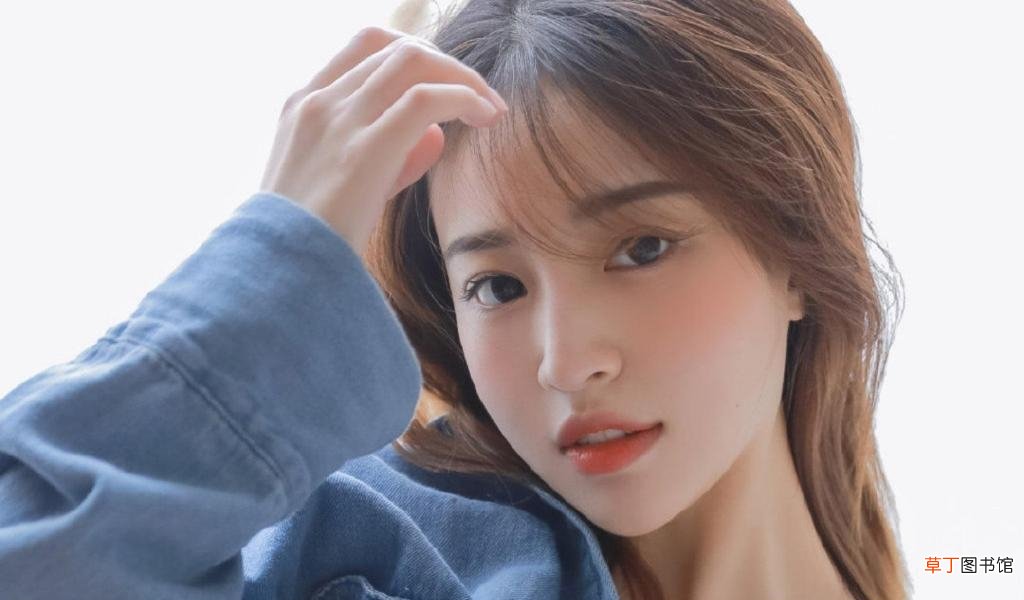 和女生聊天的30个话题 隔着屏幕哄女朋友开心