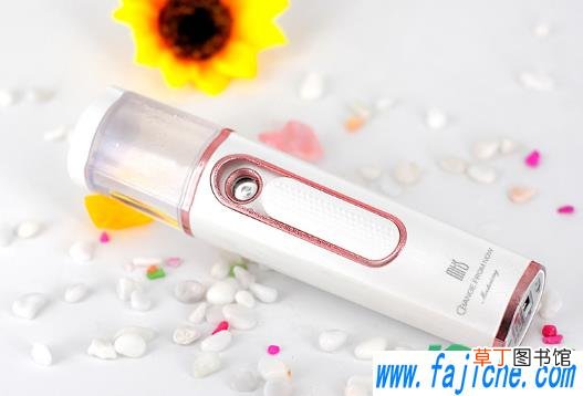 补水仪为什么充了一天还是红色 补水仪充电一直闪红灯正常吗