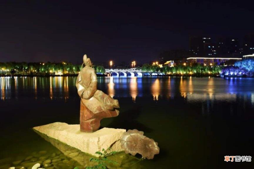 李白诗篇中的名句 李白诗词名句精选