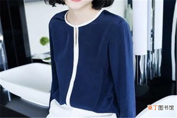 藏蓝色显白吗