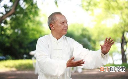 老人太极拳的健身功效 养生保健内外调和