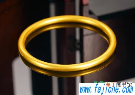 黄金放久了发红怎么处理 黄金放久了为什么变红了