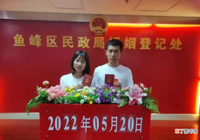 结婚纪念日应送什么花 结婚纪念日应该送什么花