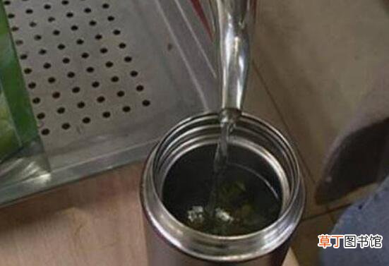 保温杯里茶渍怎么去除 保温杯里茶渍怎么洗