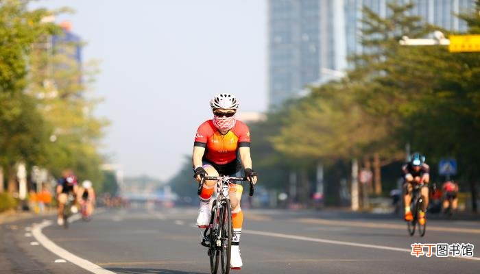 铁人三项是哪三项距离是多少