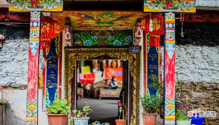 西藏面积多少平方公里人口多少人口