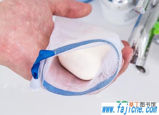 用完起泡网肥皂要不要取出来 肥皂可以一直放在起泡网里吗