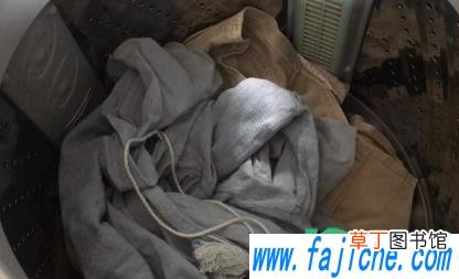 为什么洗衣机脱水脱一半就停了 洗衣机洗一半不动了什么原因