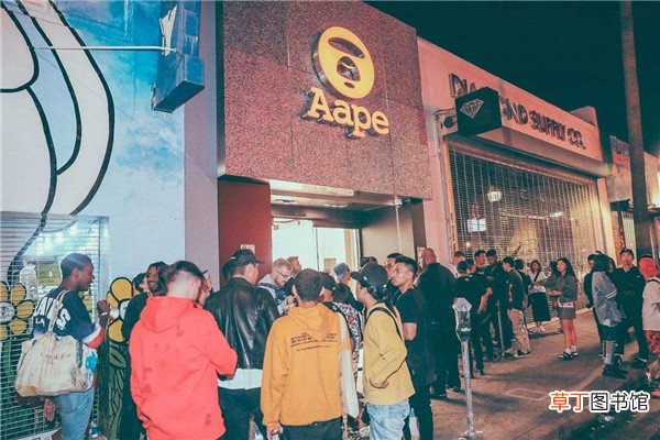 aape是什么牌子中文名