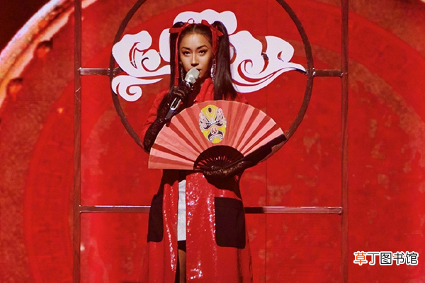 皮肤黑穿红衣服显白吗