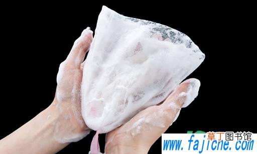 没有起泡网怎么打出泡沫 浴球可以代替起泡网吗