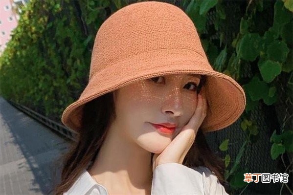 如何根据脸型挑选帽子
