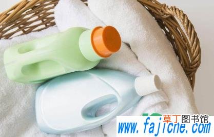 过期的洗衣液洗了衣服会怎么样 洗衣液过期用了会怎样