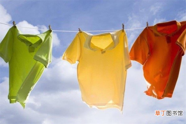 衣服上黑胡椒酱怎么去除