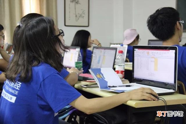 新手制作表格教程视频 怎么制作表格教程